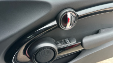 MINI Hatchback 135kW Cooper S Level 2 33kWh 3dr Auto Electric Hatchback